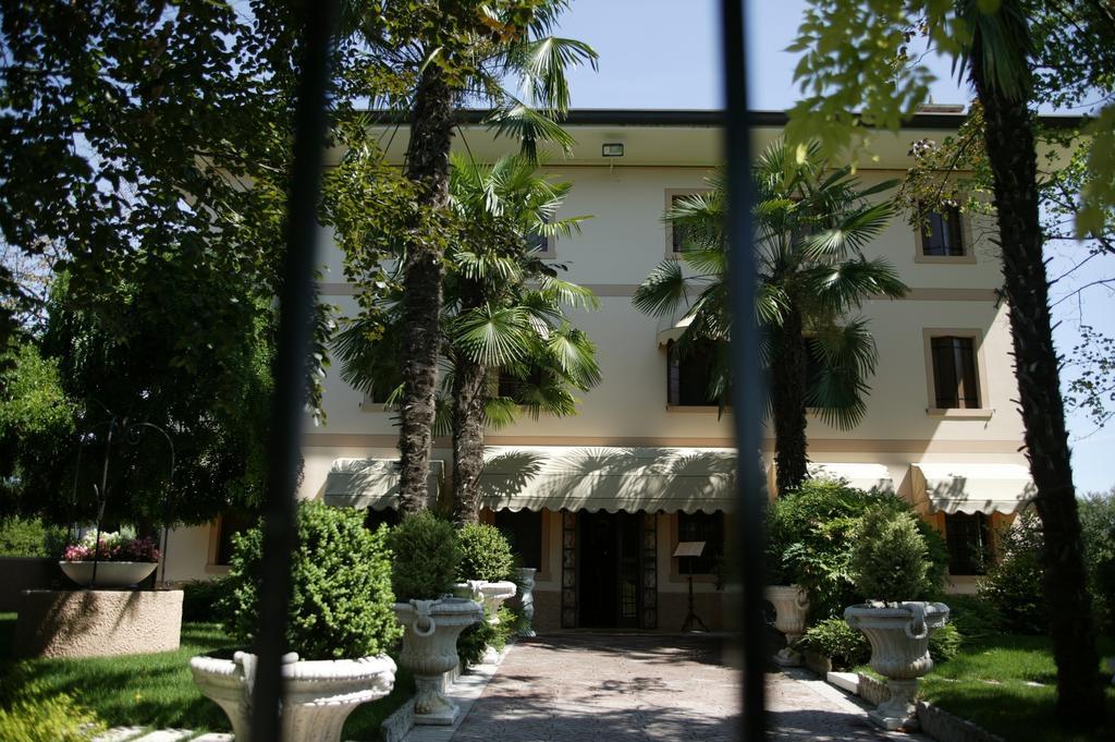 Отель Il Cecchini Pasiano Di Pordenone Экстерьер фото